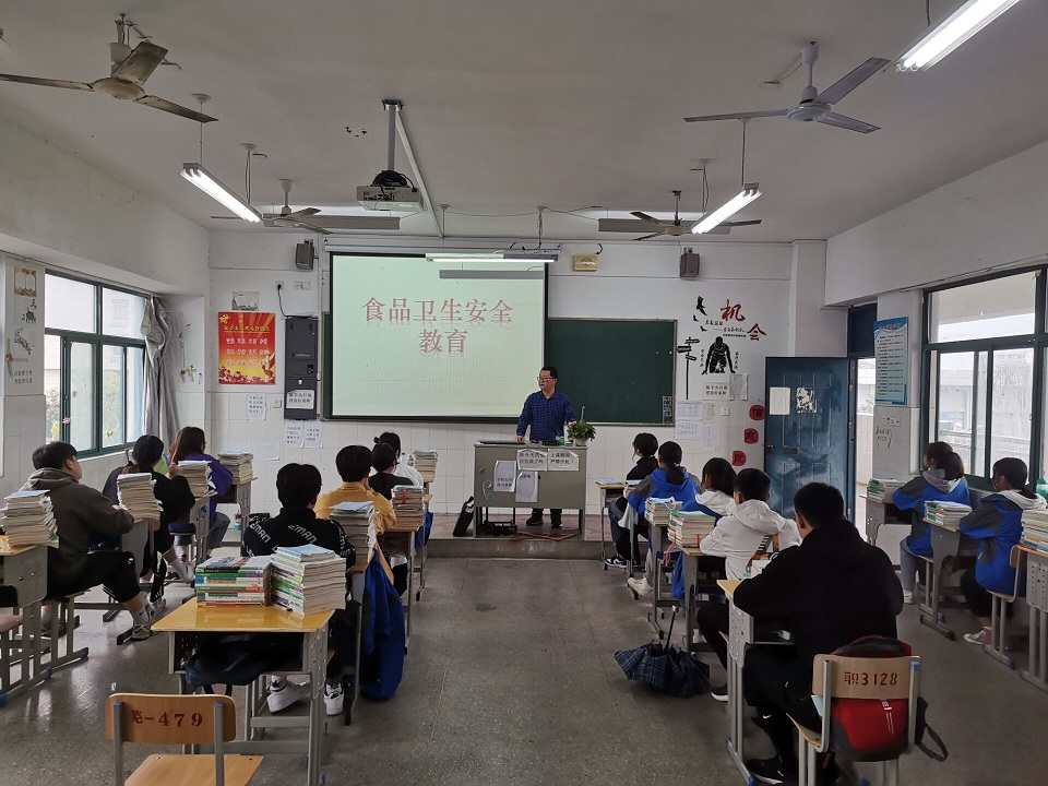 朱三山.jpg 朱三山.jpg