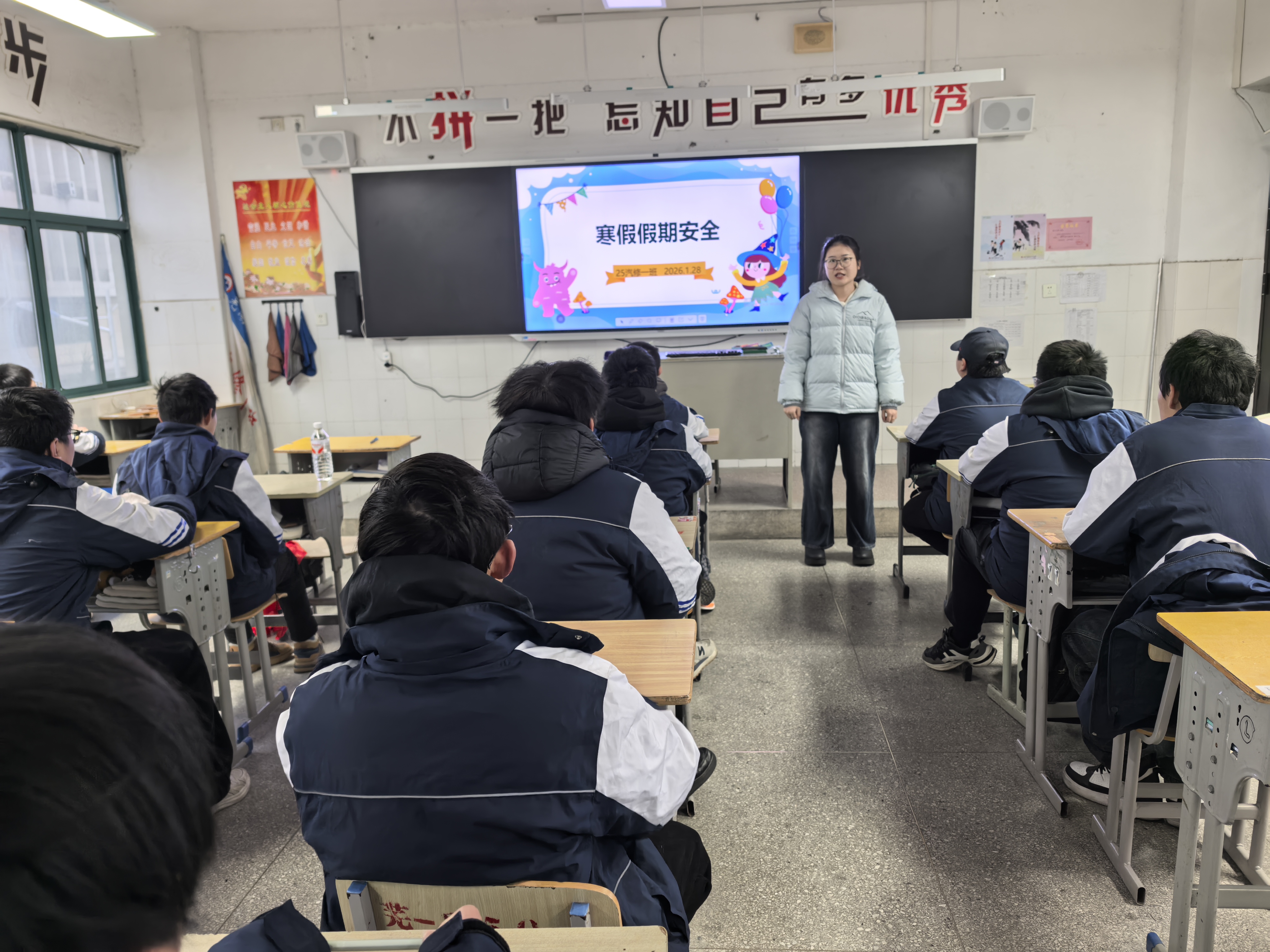 水琪珺(1).jpg 水琪珺(1).jpg