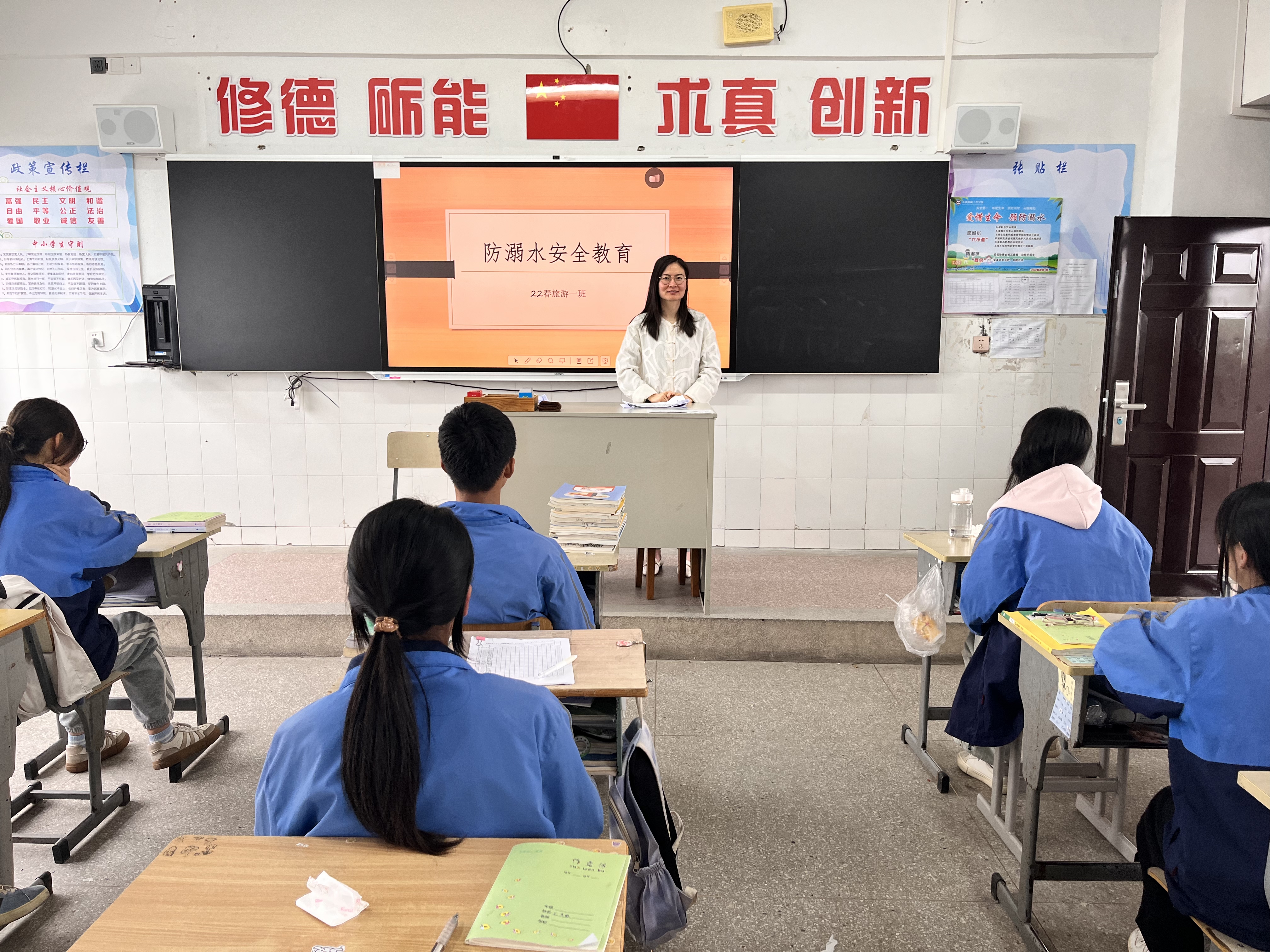 古彩云.jpg 古彩云.jpg